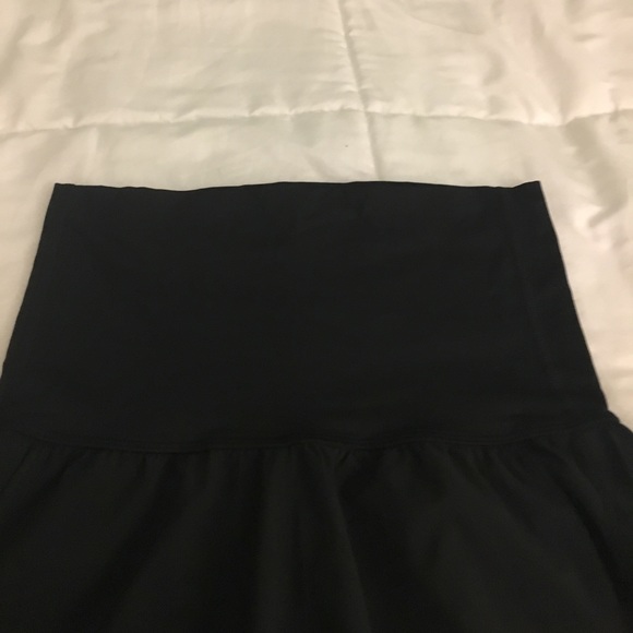 NWT sz 4 lululemon luon black capri joggers - Picture 4 of 5